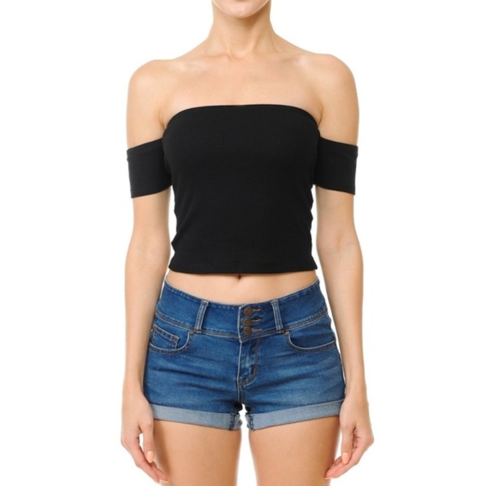 Black ribbed off the shoulder crop top